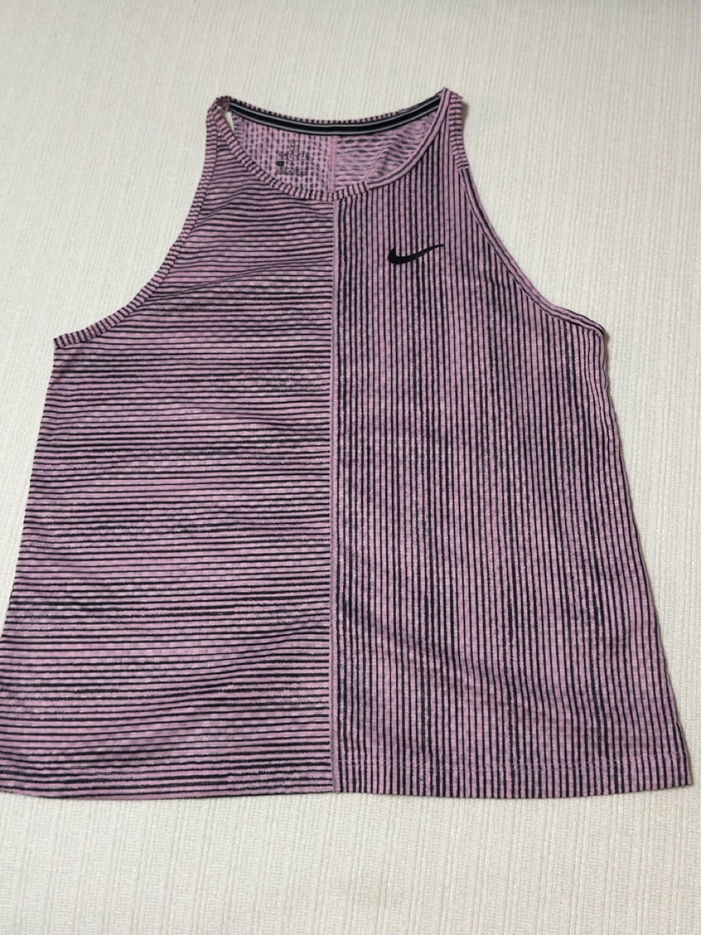 Nike Dri-Fit Tank Top / Pink & Black / Medium
